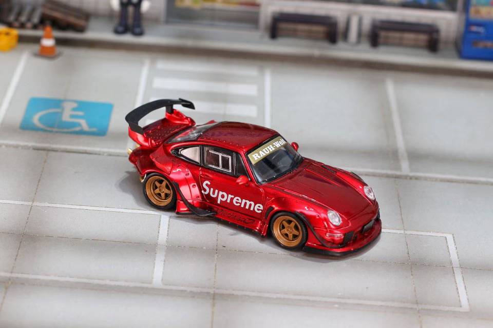 Modellino Auto in Metallo SW D - Die Cast Car 1 64 recensione e prezzo