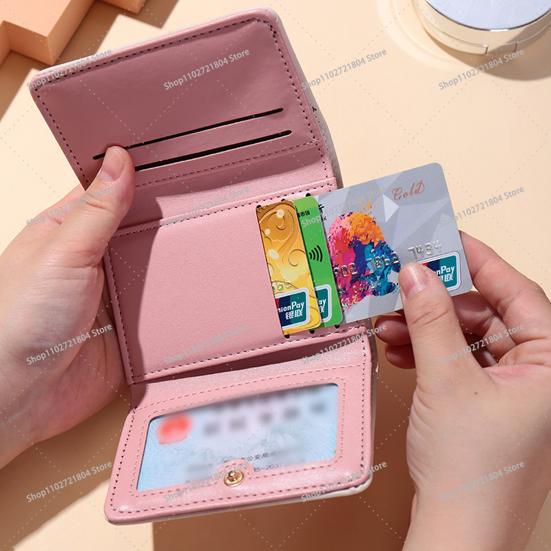 Borse Portasoldi Kirbys Fashio - Card Top Loader recensione e prezzo