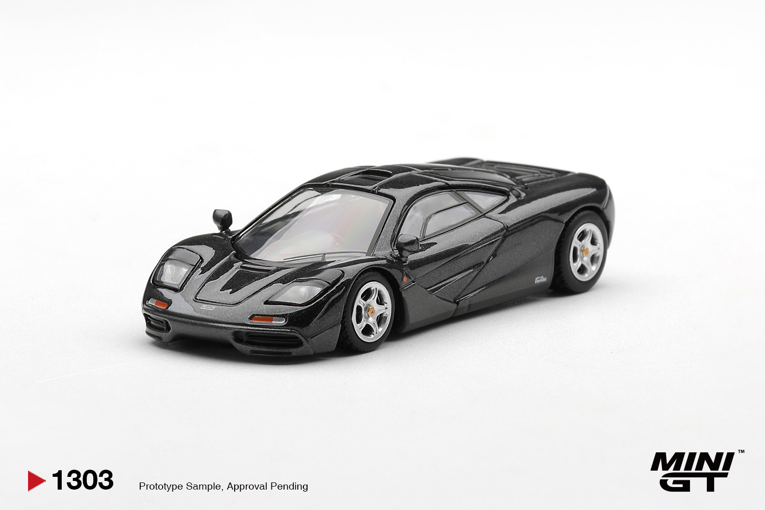 MINIGT 1/64 McLaren F1 Blu Ner - Die Cast Car 1 64 recensione e prezzo