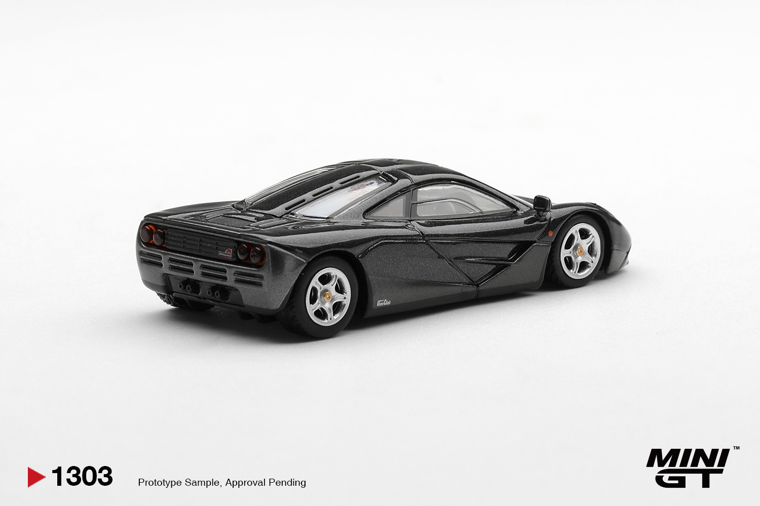 MINIGT 1/64 McLaren F1 Blu Ner - Die Cast Car 1 64 recensione e prezzo